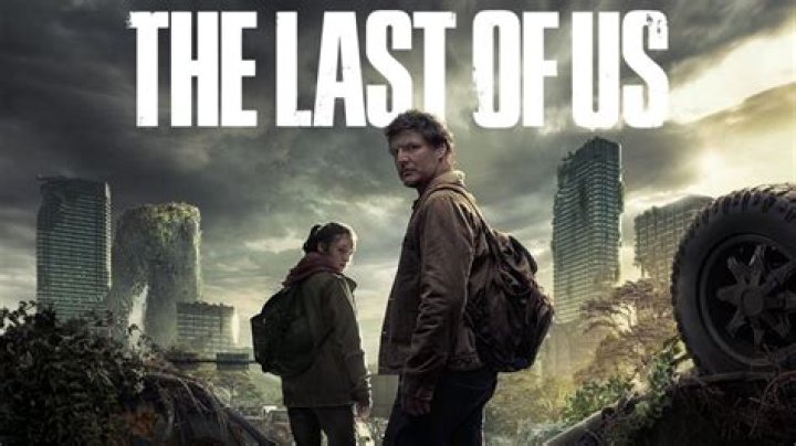 What happens in the second season of the 100?